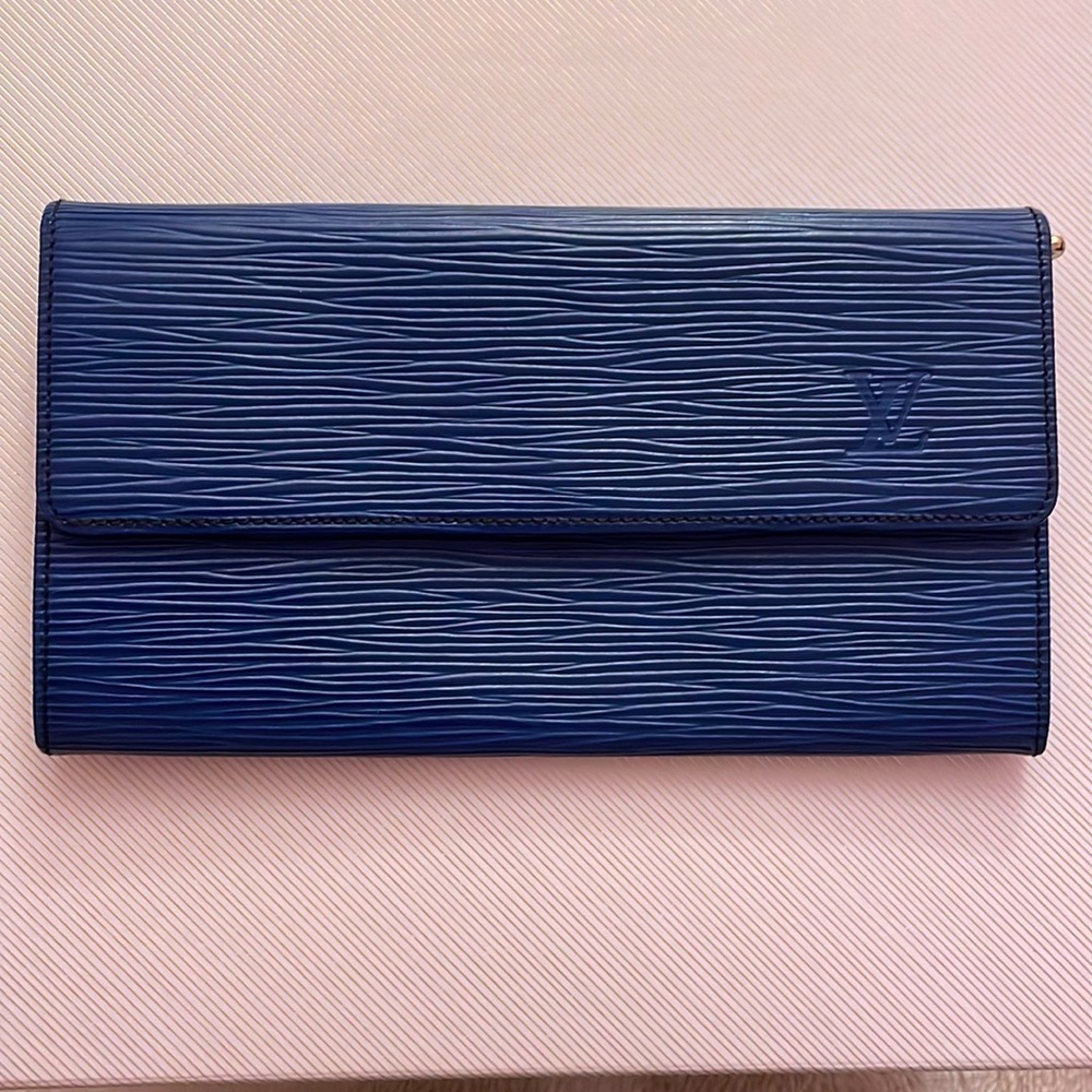 Louis Vuitton Epi Leather Wallet